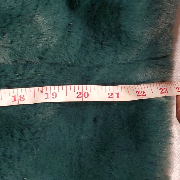 Keepsake women's green faux fur Mob Wive bomber short jacket size L - Picture 15 of 17